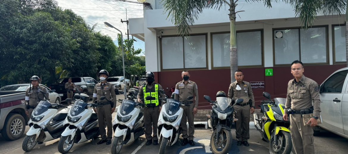 LINE_ALBUM_ตรวจรถหลวง_๒๔๐๔๐๘_3